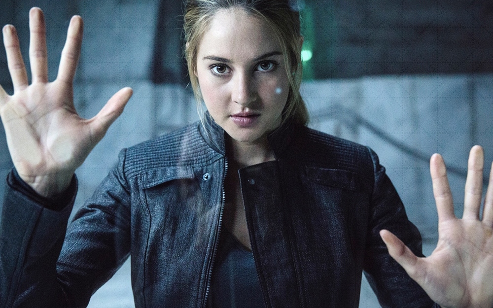 فیلم «ناهمتا»(divergent) با بازی شی لین وودلی